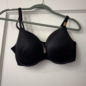 Victoria secret push up Bra NWT 38c